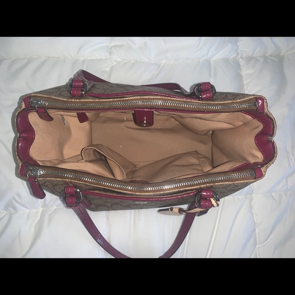 Coach Purse - Picture 4 of 6